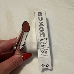 Buxom Full-On Plumping Lipstick - Juicy Peach